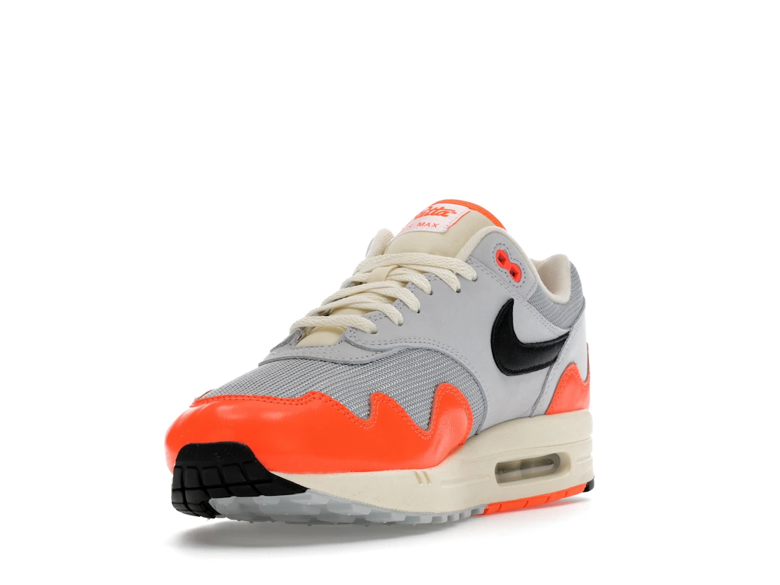 Vue 13 de Nike Air Max 1 Patta Waves Hyper Crimson Pure Platinum (With Bracelet)