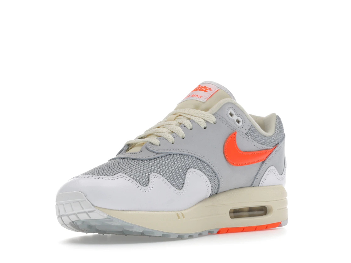 Vue 14 de Nike Air Max 1 Patta Waves White Hyper Crimson (With Bracelet)