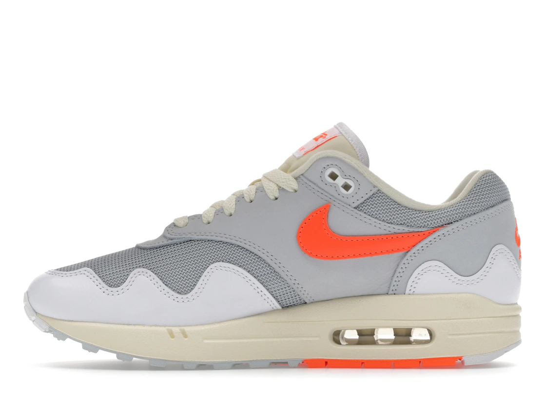 Vue 19 de Nike Air Max 1 Patta Waves White Hyper Crimson (With Bracelet)
