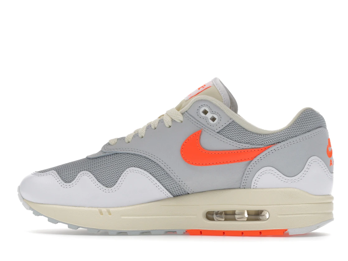 Vue 20 de Nike Air Max 1 Patta Waves White Hyper Crimson (With Bracelet)
