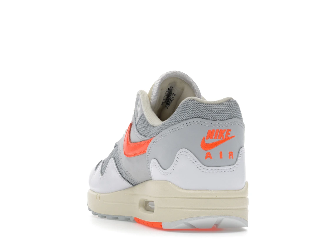 Vue 26 de Nike Air Max 1 Patta Waves White Hyper Crimson (With Bracelet)