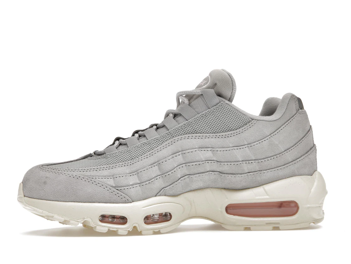 Vue 18 de Nike Air Max 95 Grey Fog Pink Foam