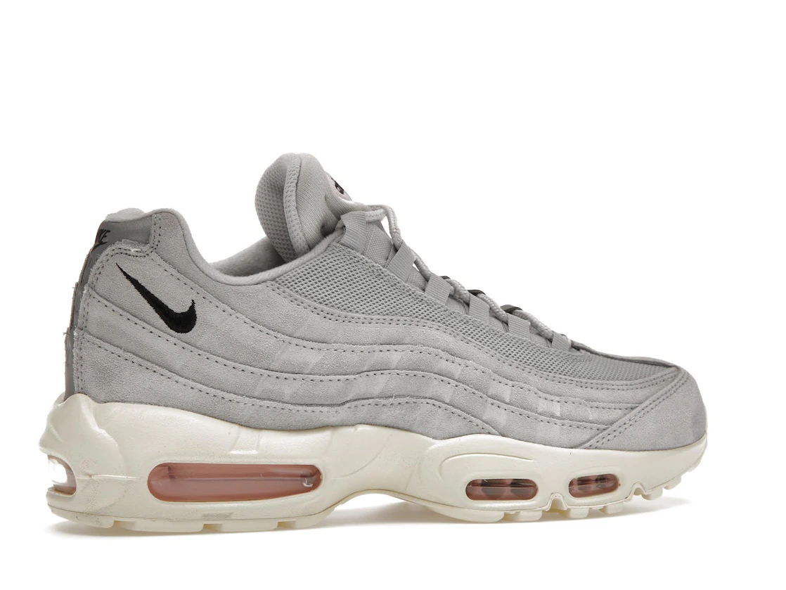 Vue 35 de Nike Air Max 95 Grey Fog Pink Foam