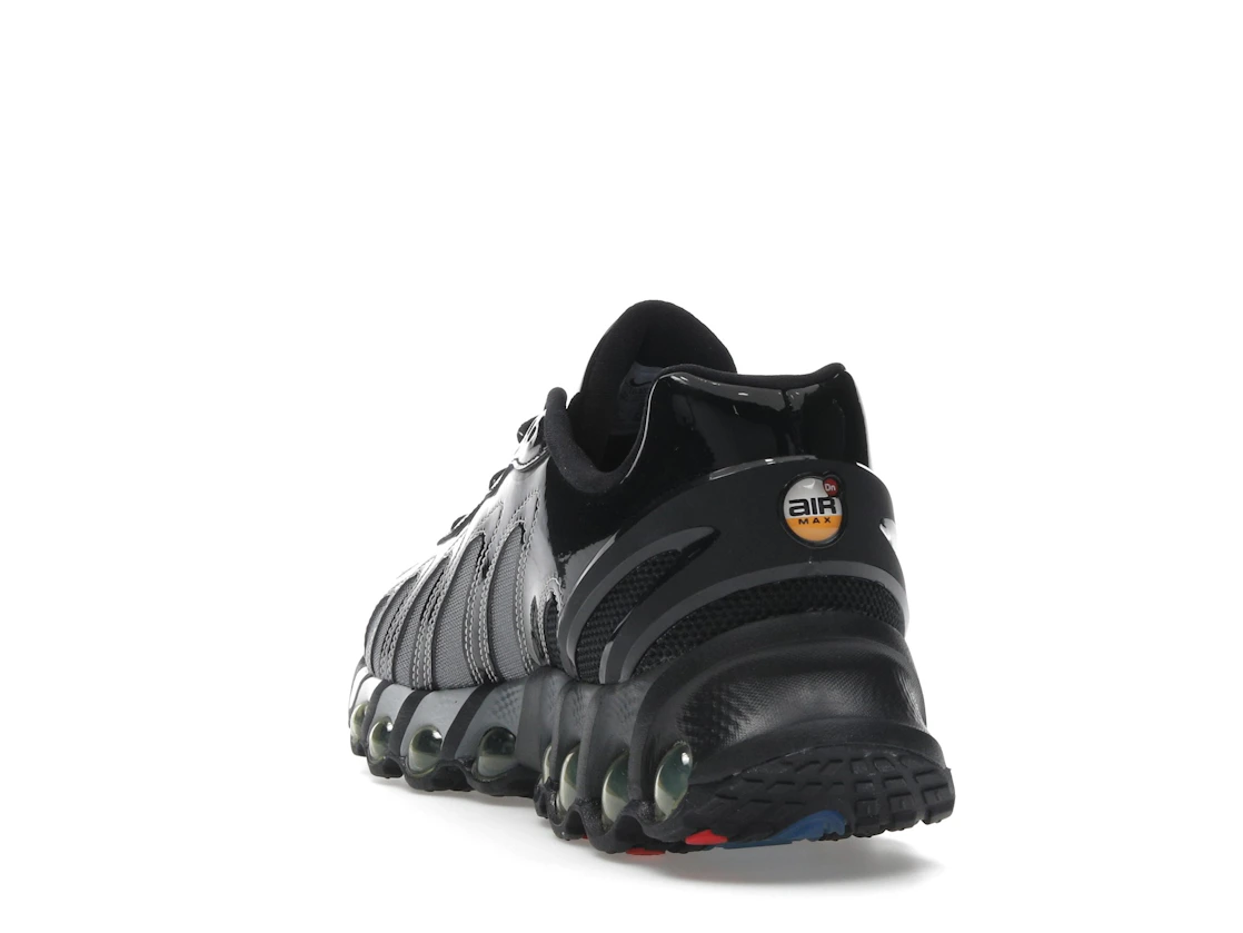 Vue 26 de Nike Air Max Dn8 Patta Black Metallic Silver