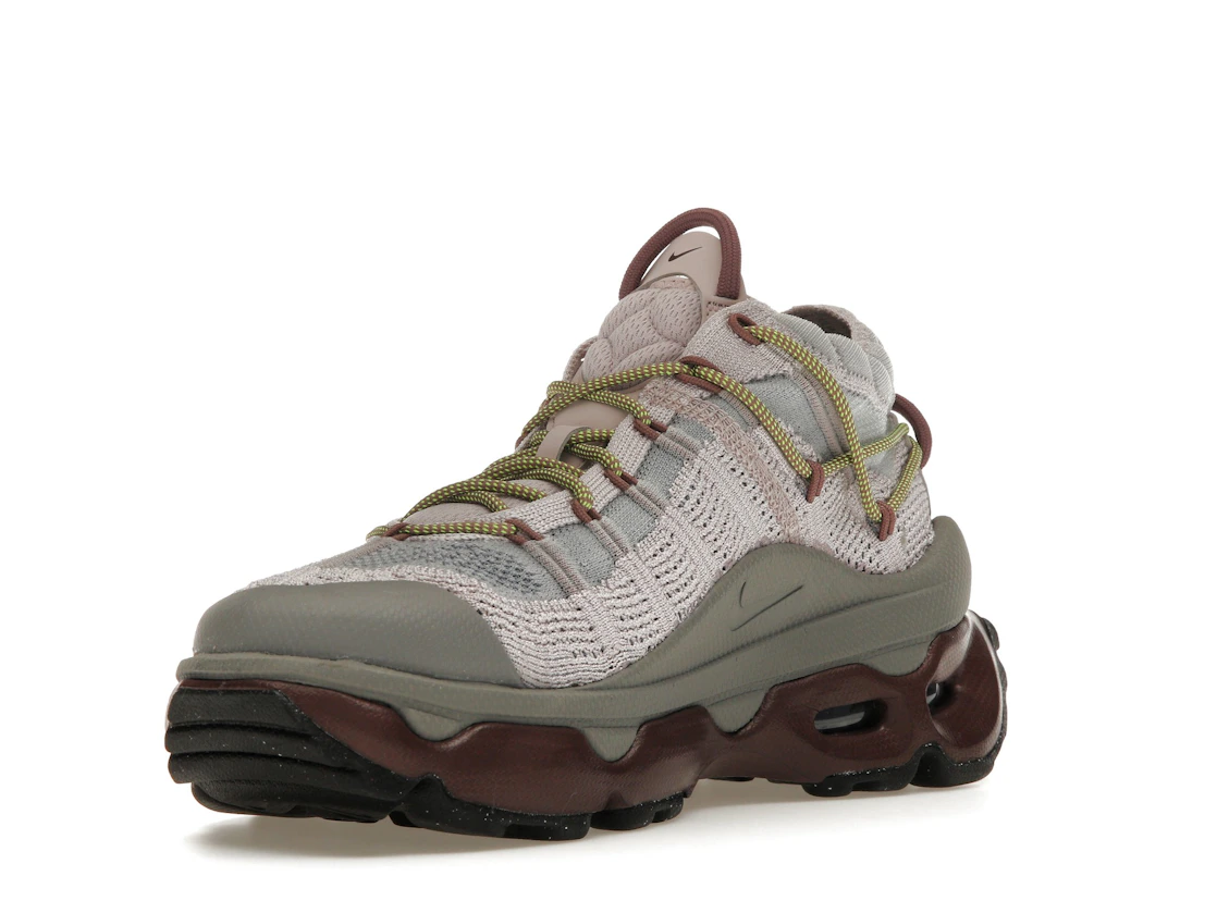 Vue 14 de Nike Air Max Flyknit Venture Platinum Violet
