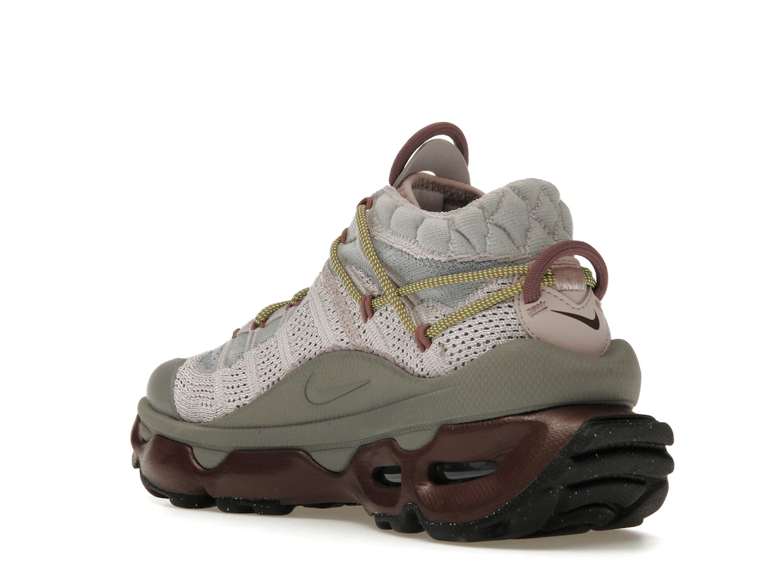 Vue 24 de Nike Air Max Flyknit Venture Platinum Violet