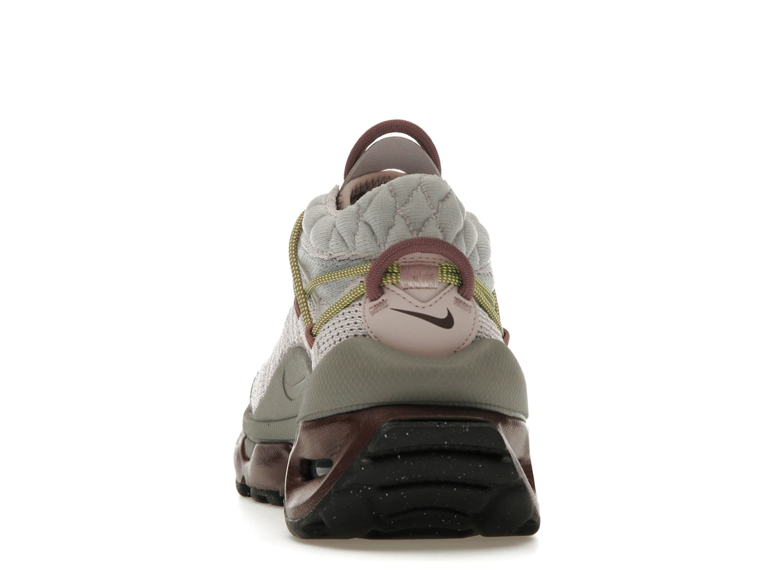 Vue 27 de Nike Air Max Flyknit Venture Platinum Violet