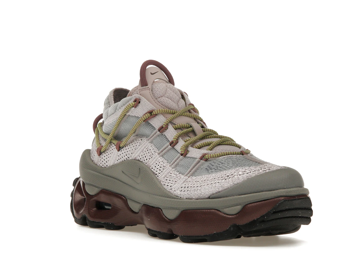 Vue 6 de Nike Air Max Flyknit Venture Platinum Violet