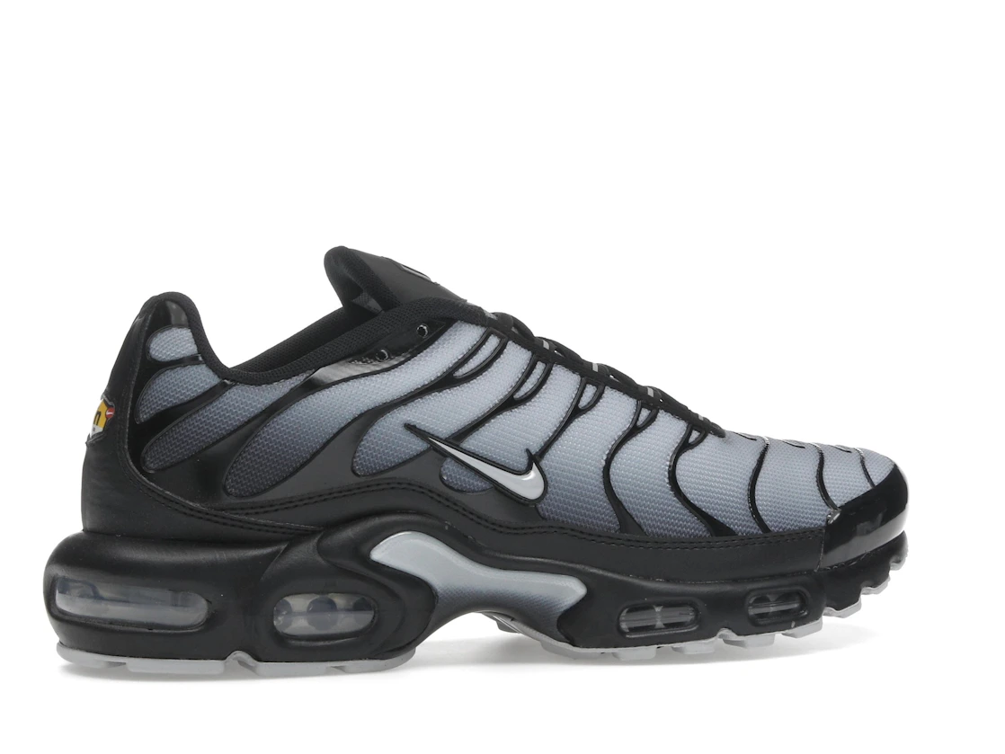 Vue 35 de Nike Air Max Plus SE Black Wolf Grey 