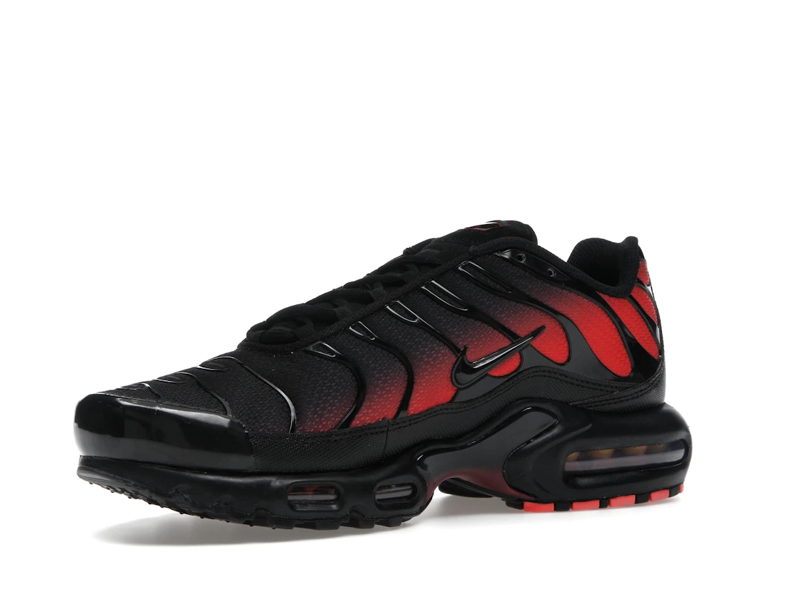 Vue 16 de Nike Air Max Plus Black Noble Red