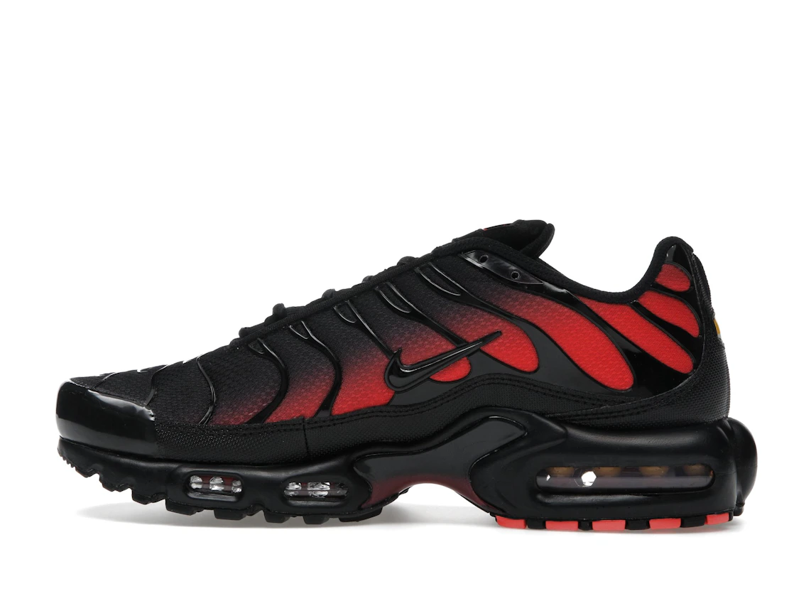 Vue 20 de Nike Air Max Plus Black Noble Red