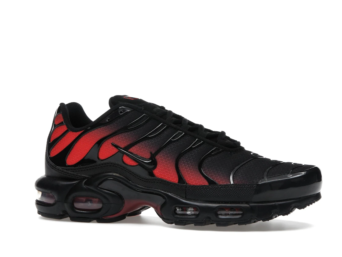 Vue 3 de Nike Air Max Plus Black Noble Red