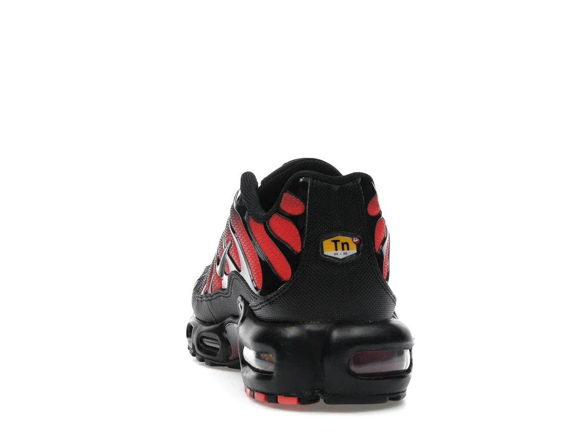 Vue 27 de Nike Air Max Plus Black Noble Red