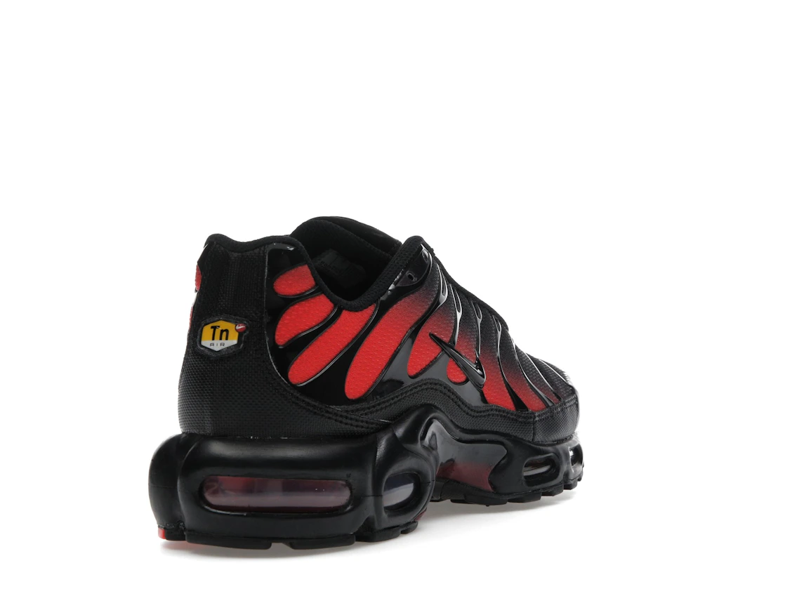 Vue 31 de Nike Air Max Plus Black Noble Red
