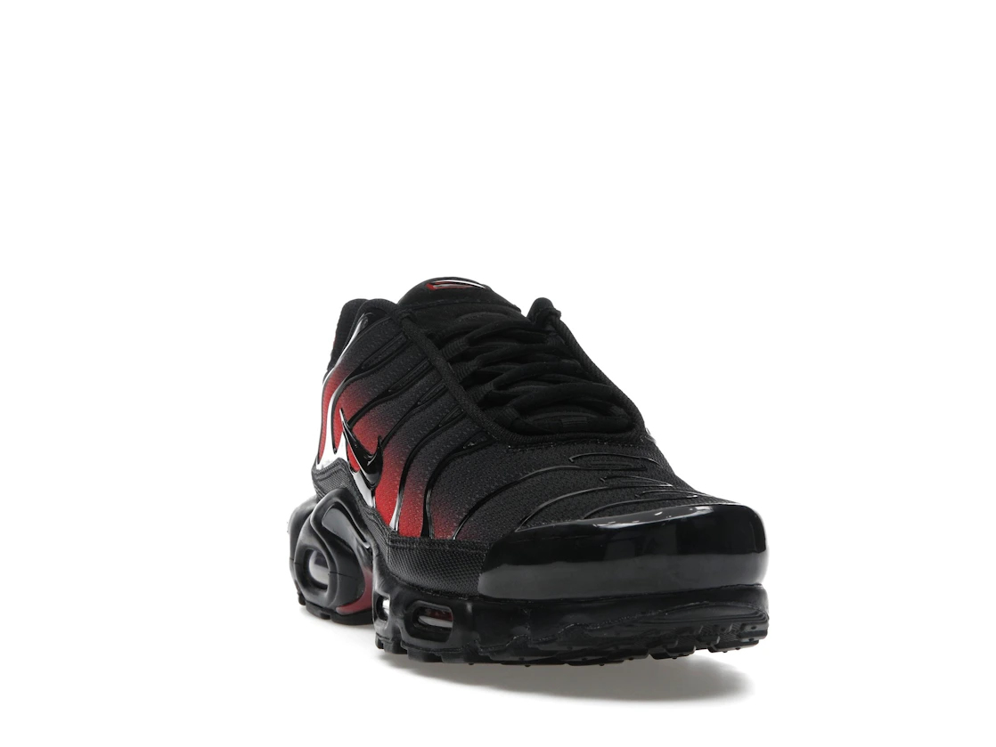 Vue 8 de Nike Air Max Plus Black Noble Red