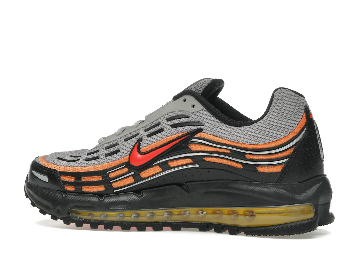 Vue 21 de Nike Air Max TL 2.5 College Grey Picante Red