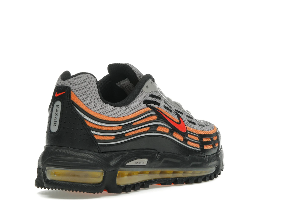 Vue 32 de Nike Air Max TL 2.5 College Grey Picante Red