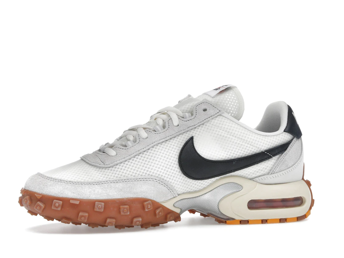 Vue 17 de Nike Air Max Waffle Racer SP Sail Black Gum