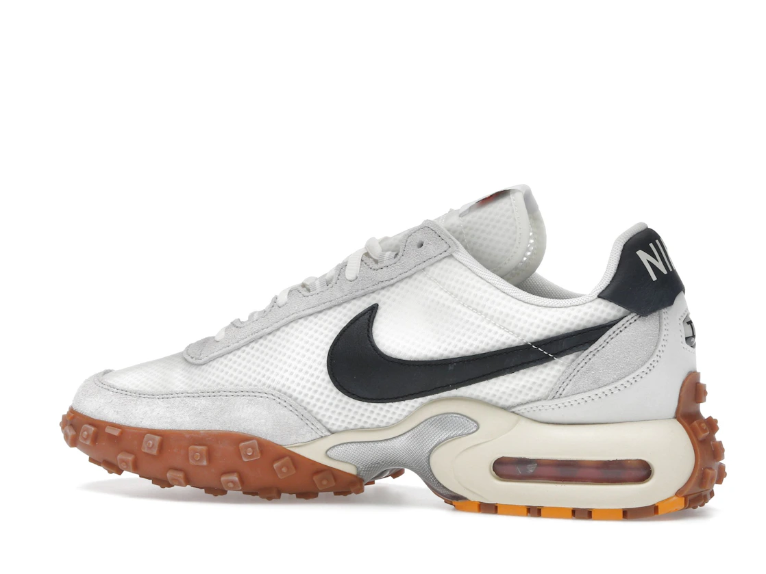 Vue 21 de Nike Air Max Waffle Racer SP Sail Black Gum