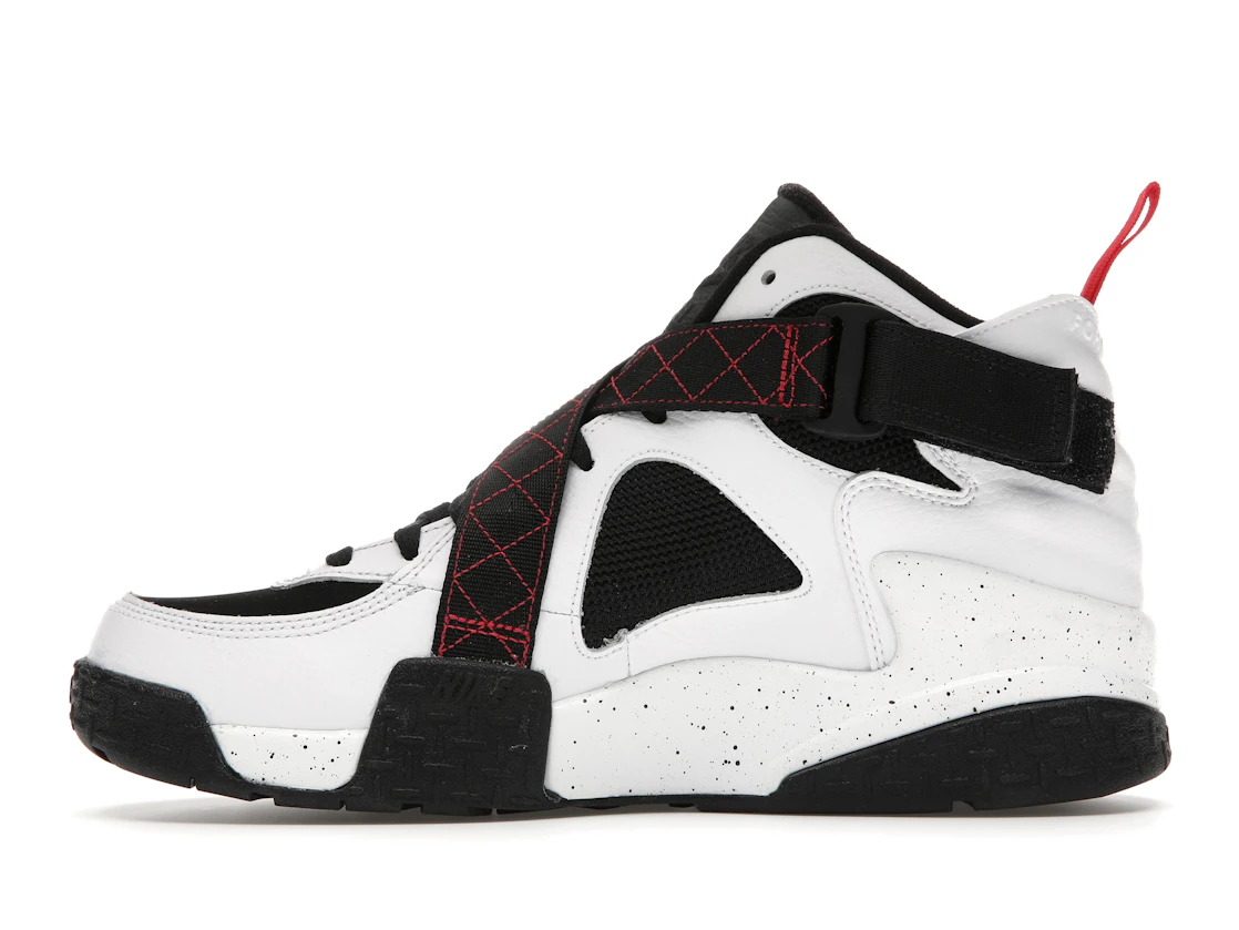 Vue 19 de Nike Air Raid White University Red