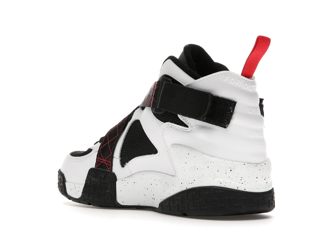 Vue 24 de Nike Air Raid White University Red