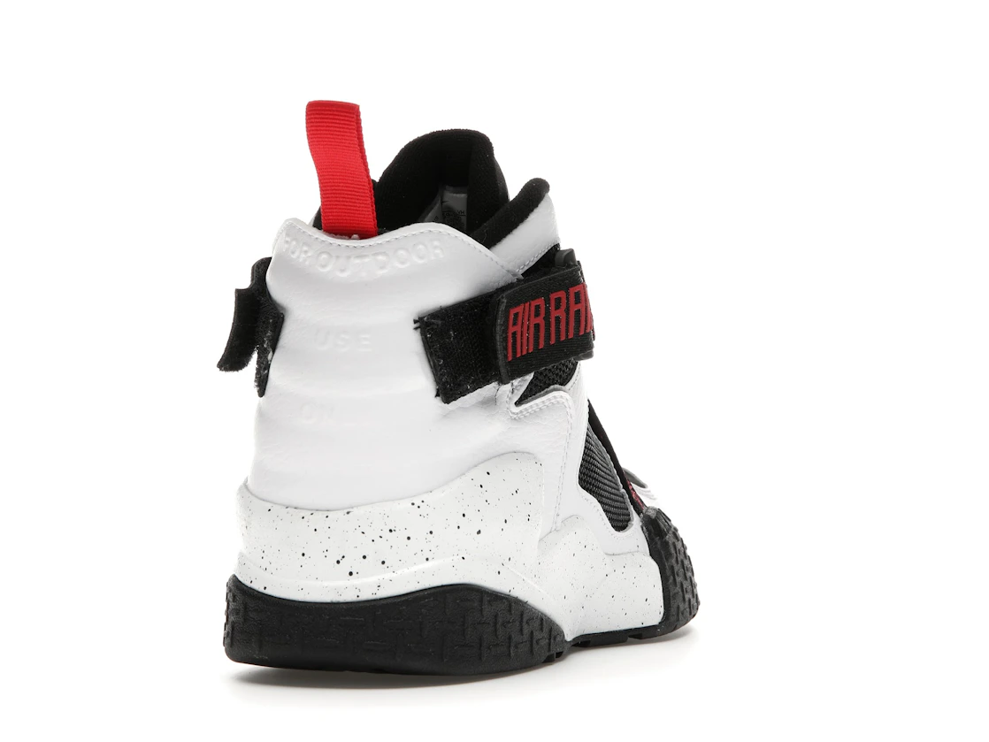 Vue 30 de Nike Air Raid White University Red
