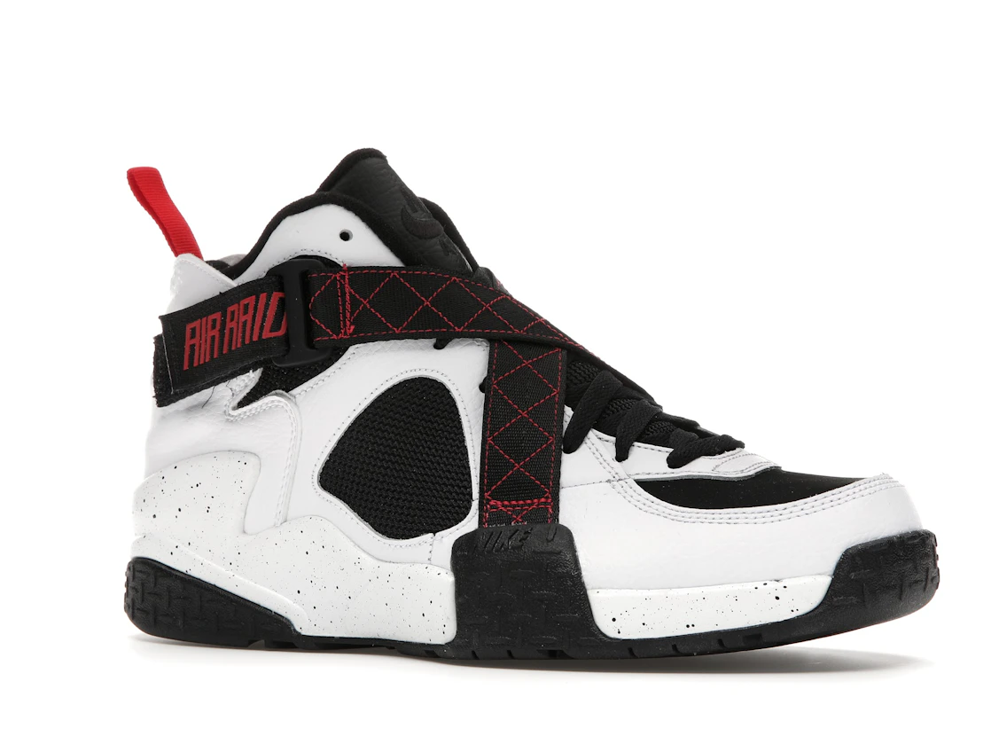 Vue 4 de Nike Air Raid White University Red