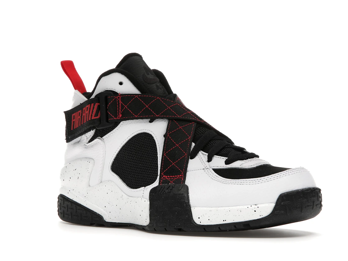 Vue 5 de Nike Air Raid White University Red