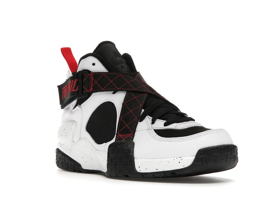 Vue 6 de Nike Air Raid White University Red