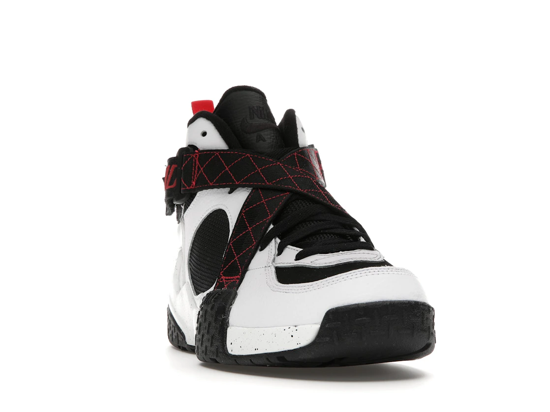 Vue 8 de Nike Air Raid White University Red