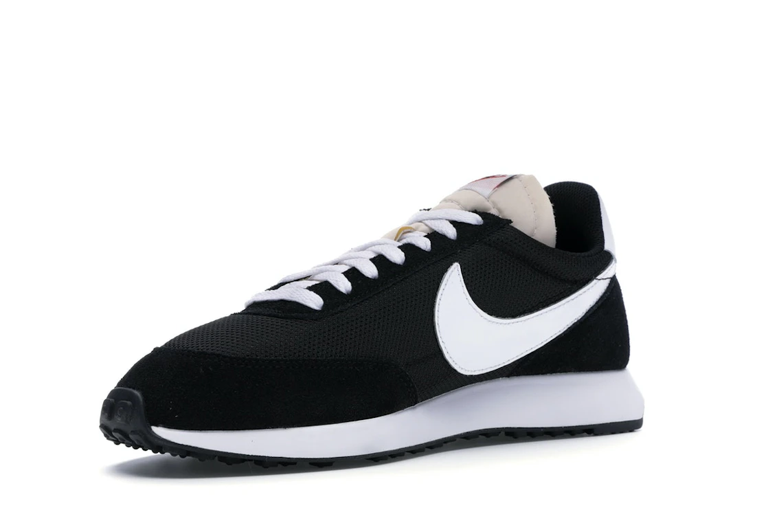Vue 15 de Nike Air Tailwind Black White