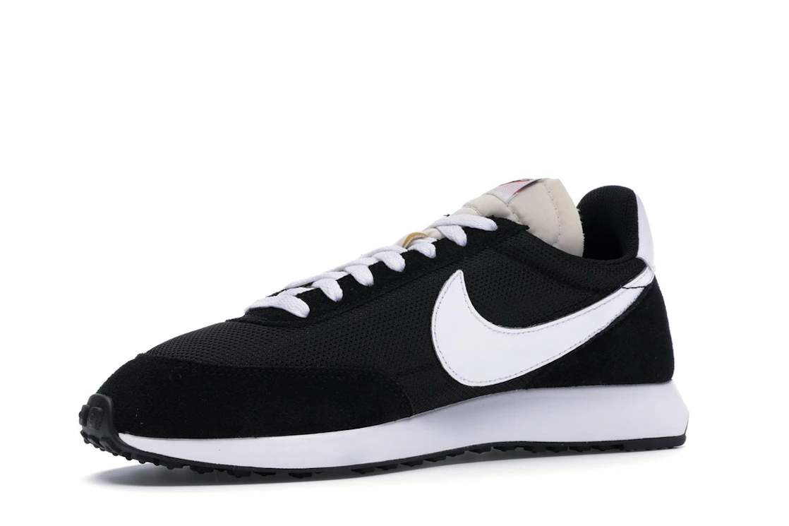 Vue 16 de Nike Air Tailwind Black White
