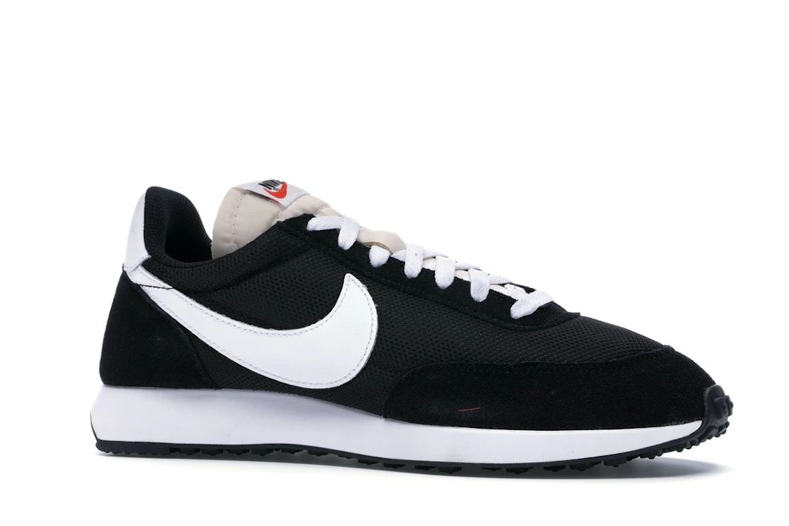 Vue 3 de Nike Air Tailwind Black White