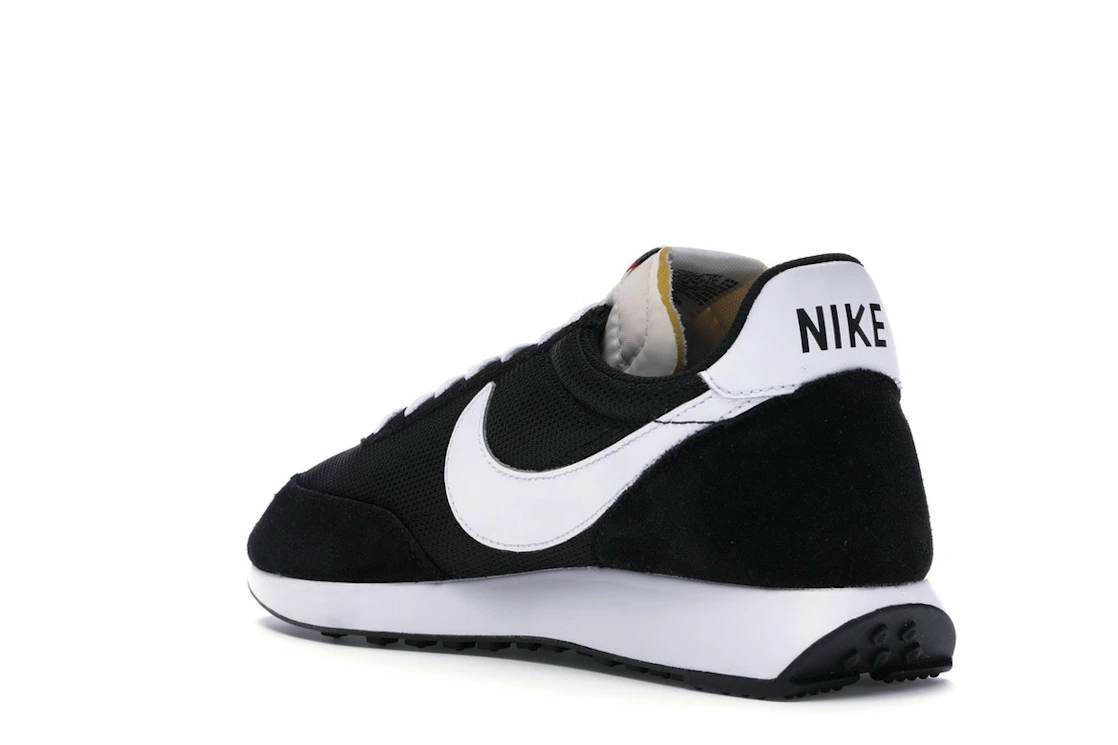 Vue 24 de Nike Air Tailwind Black White