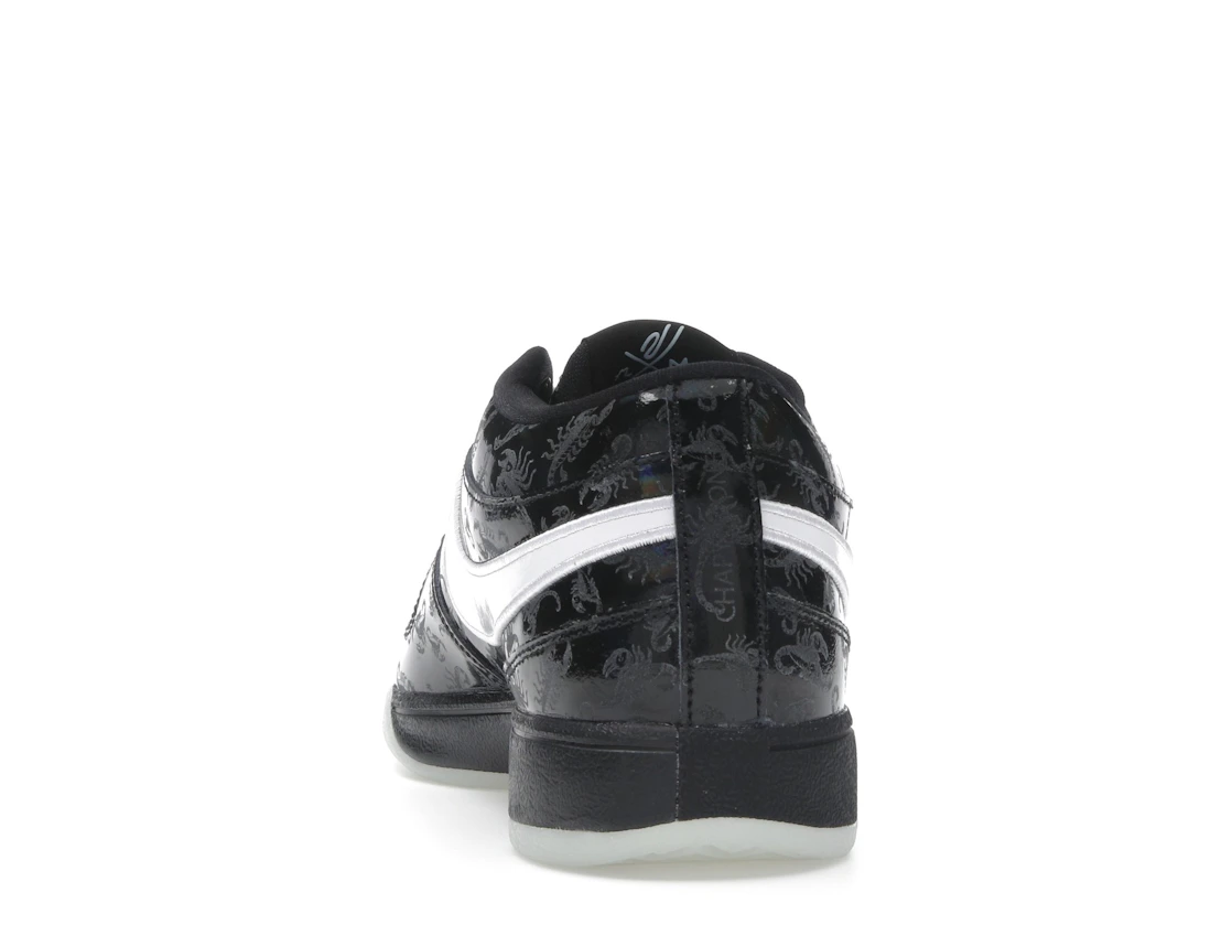 Vue 27 de Nike Book 1 Halloween (2025)