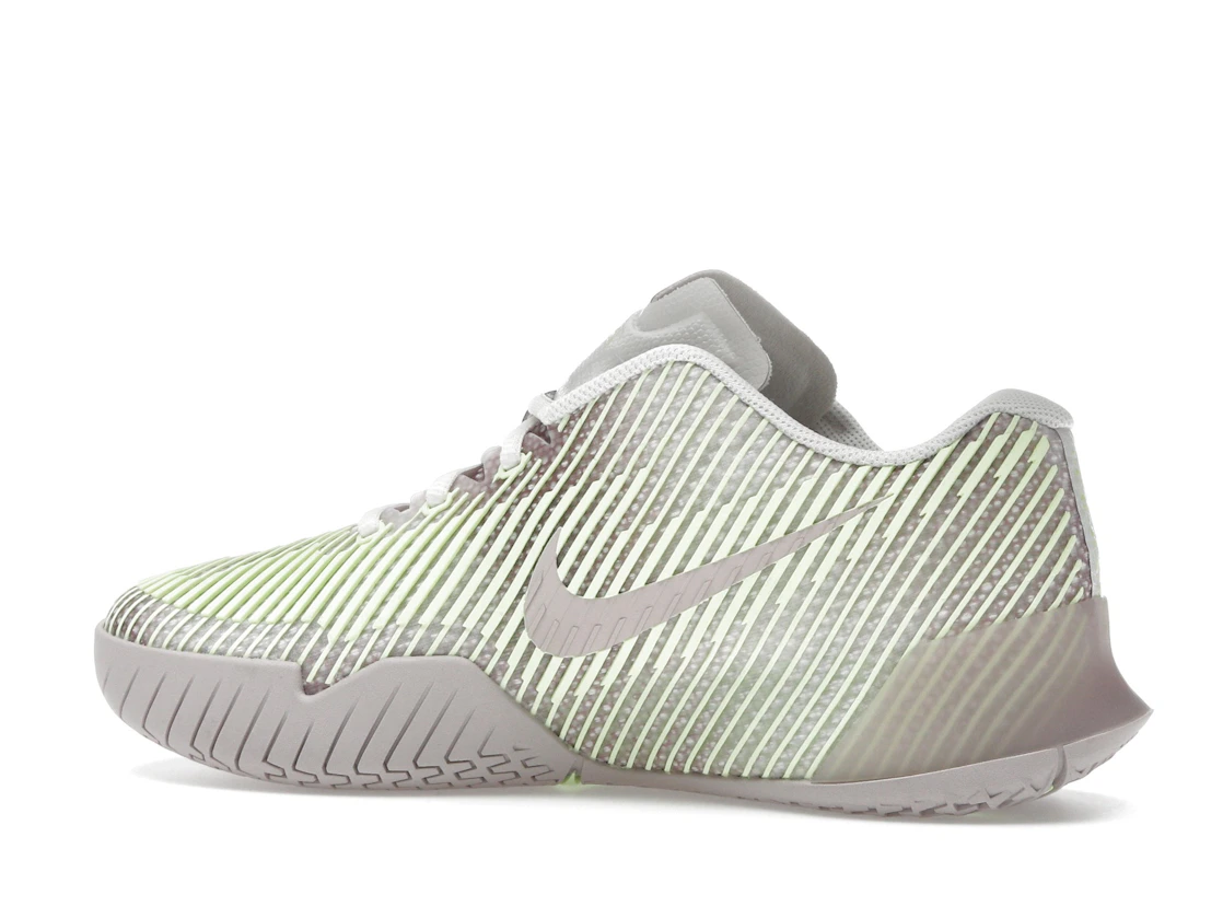 Vue 21 de Nike Court Air Zoom Vapor 11 Premium HC Phantom Platinum Violet Barely Volt 