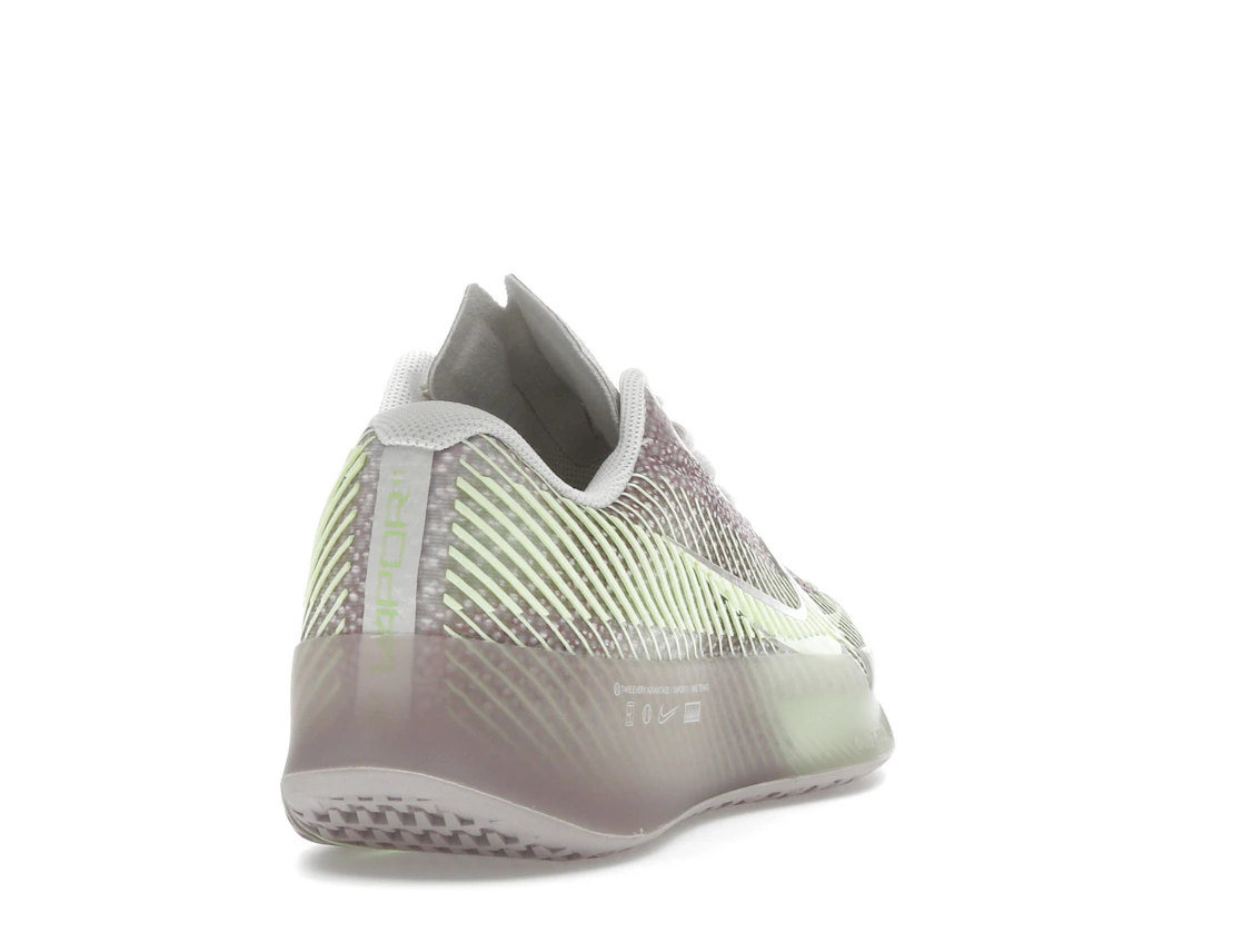Vue 30 de Nike Court Air Zoom Vapor 11 Premium HC Phantom Platinum Violet Barely Volt 