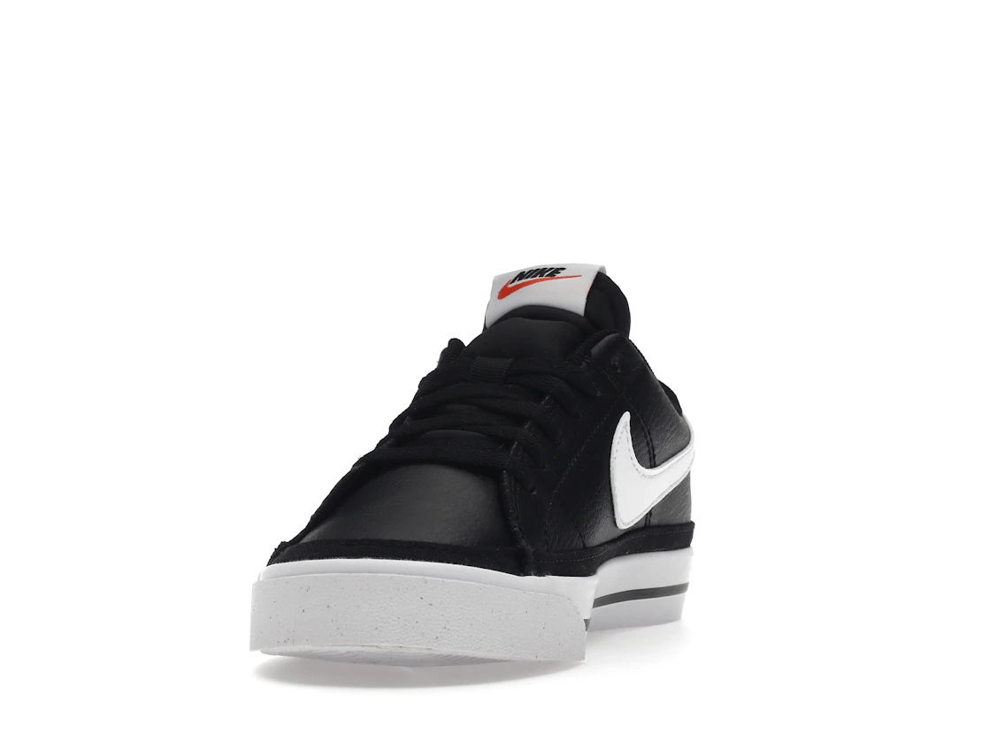 Vue 12 de Nike Court Legacy Next Nature Black White 
