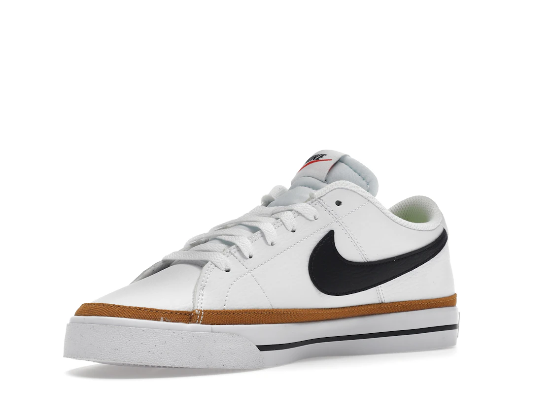 Vue 15 de Nike Court Legacy Next Nature White Desert Ochre 