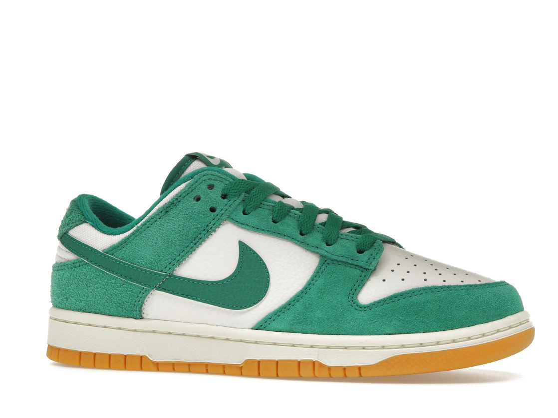 Vue 3 de Nike Dunk Low SE Malachite