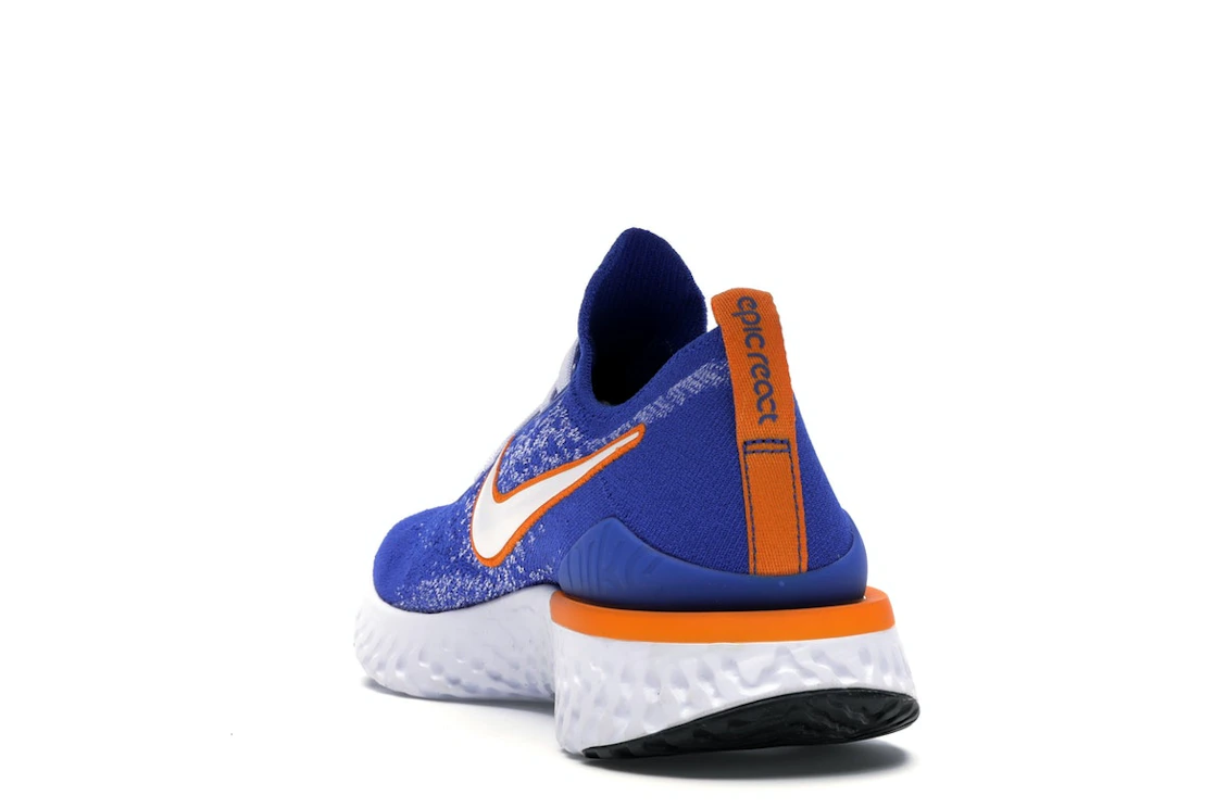 Vue 26 de Nike Epic React Flyknit 2 Racer Blue