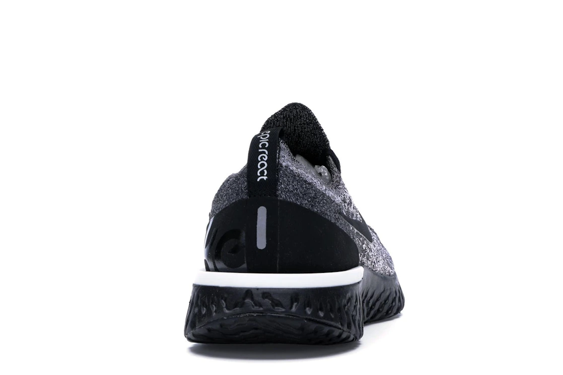 Vue 29 de Nike Epic React Flyknit Cookies & Cream 