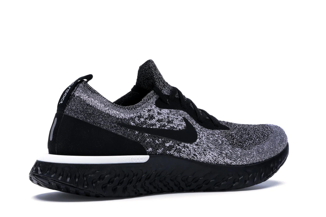 Vue 34 de Nike Epic React Flyknit Cookies & Cream 