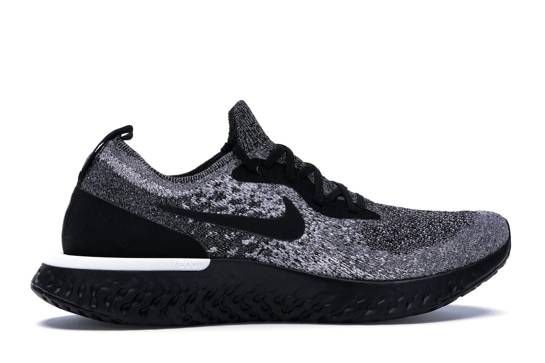 Vue 36 de Nike Epic React Flyknit Cookies & Cream 