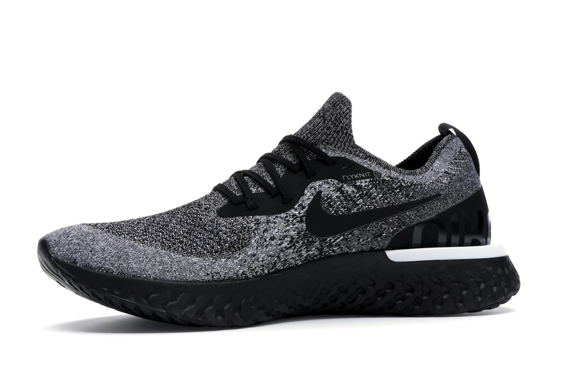 Vue 17 de Nike Epic React Flyknit Cookies & Cream