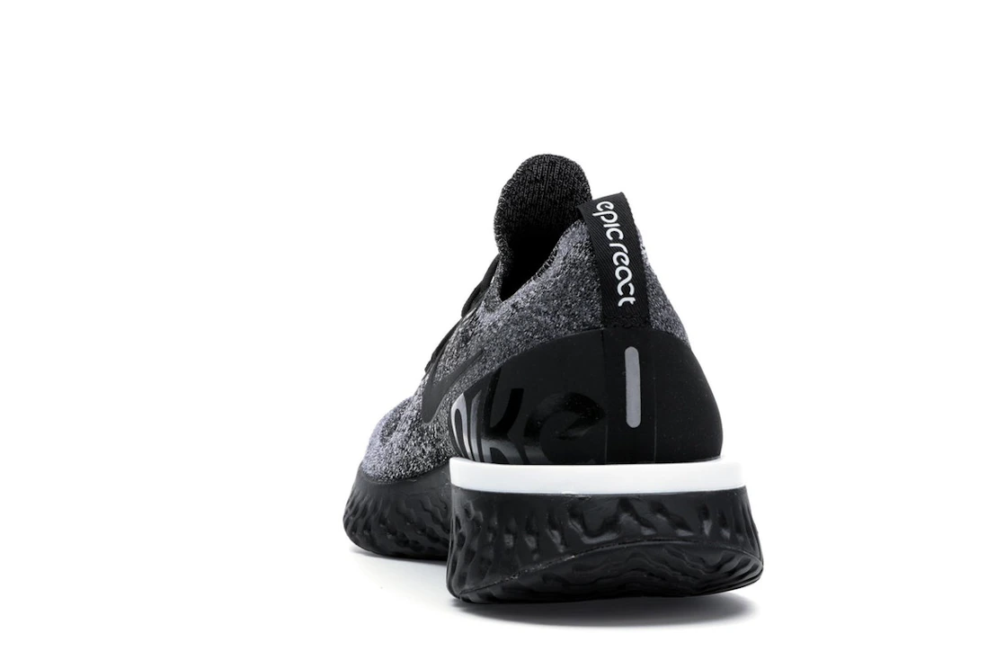 Vue 27 de Nike Epic React Flyknit Cookies & Cream