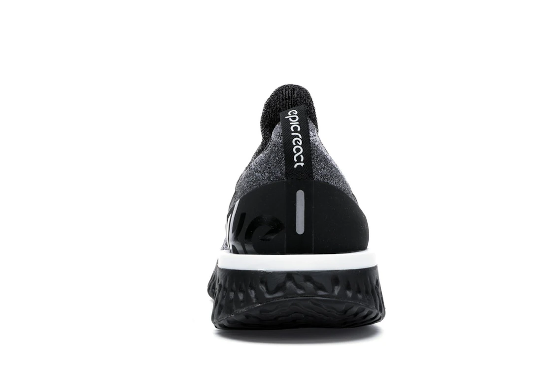 Vue 28 de Nike Epic React Flyknit Cookies & Cream