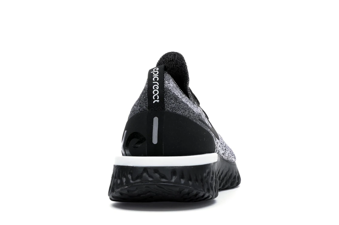 Vue 29 de Nike Epic React Flyknit Cookies & Cream