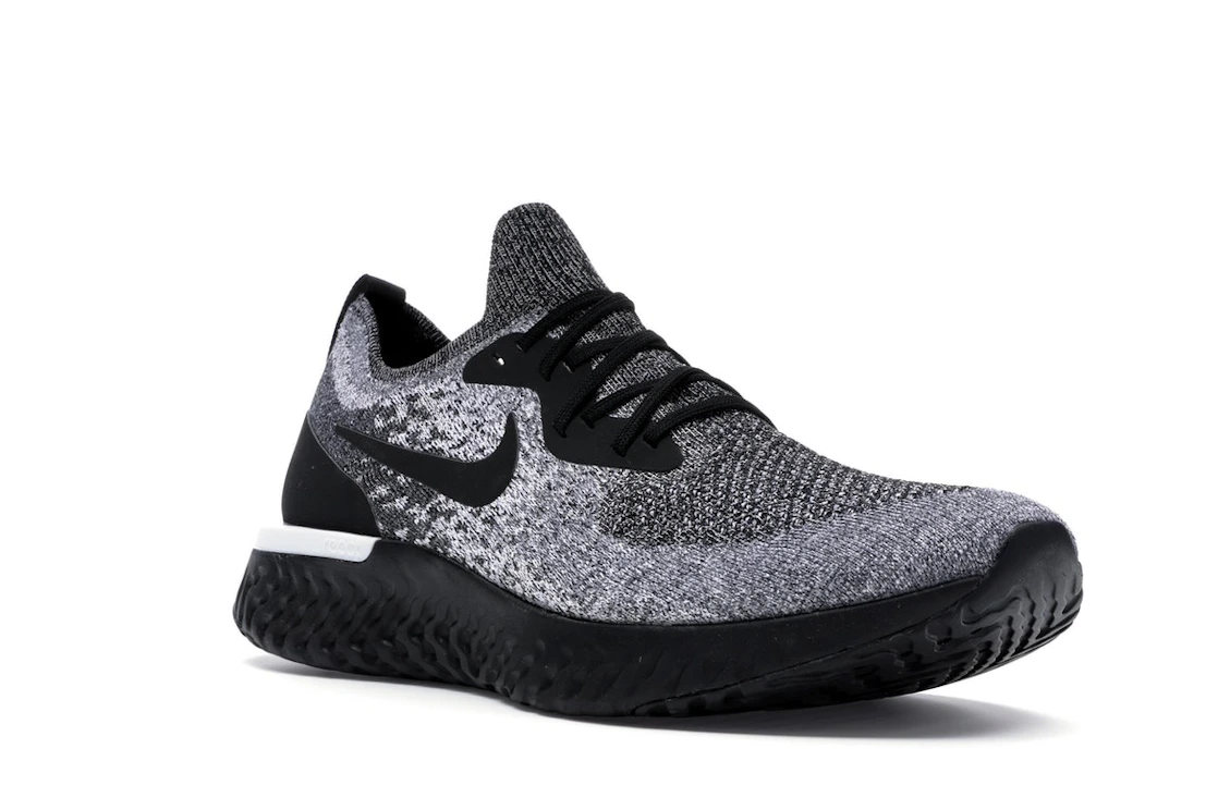 Vue 6 de Nike Epic React Flyknit Cookies & Cream