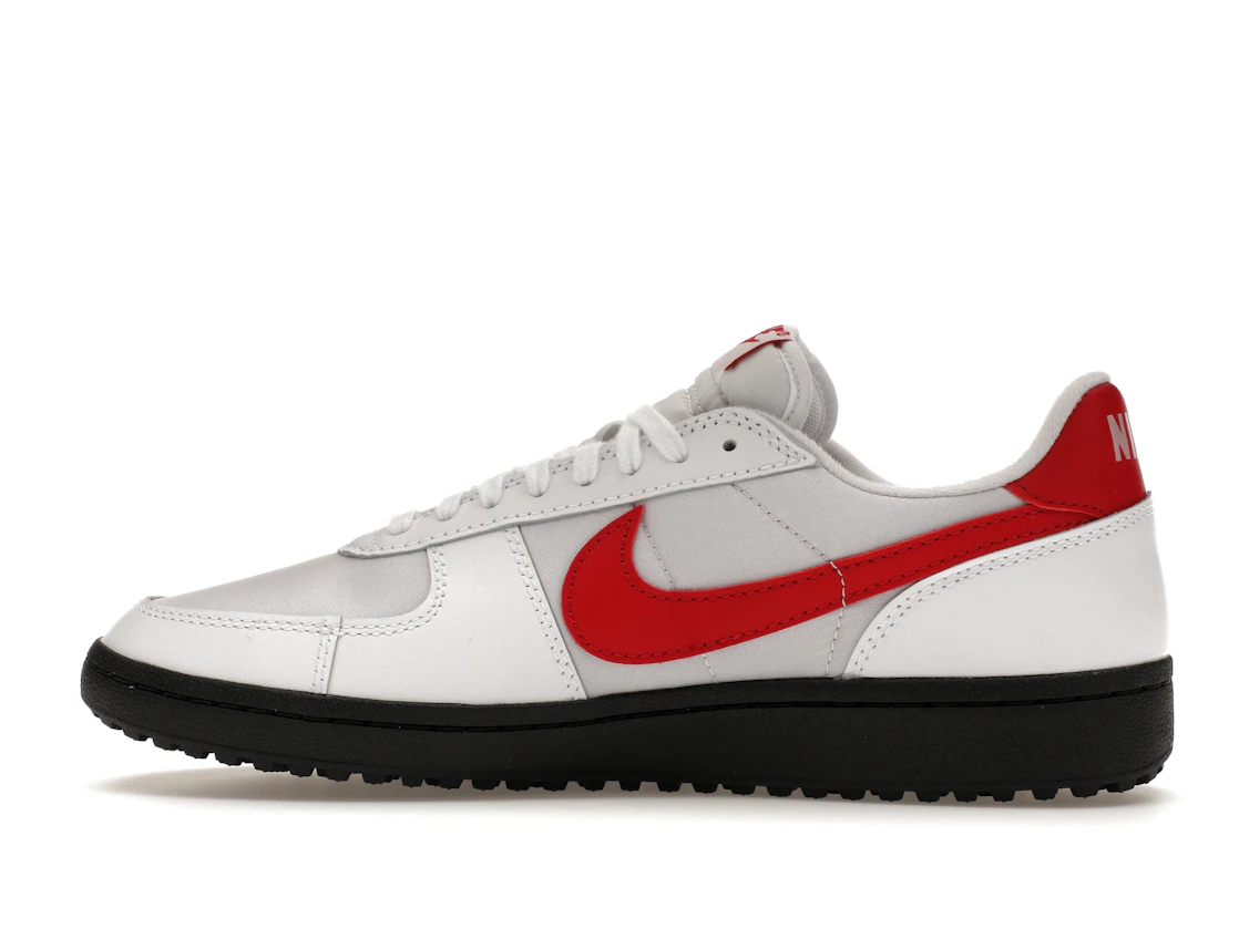 Vue 20 de Nike Field General '82 SP White Varsity Red